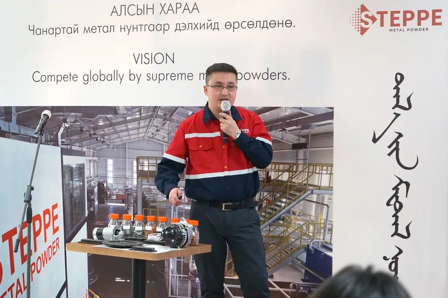 "Талын Металл Нунтаг" Япон руу анхны нунтаг зэсээ экспортоллоо